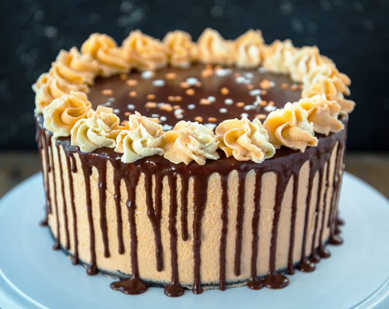Vegan chocolate orange cake