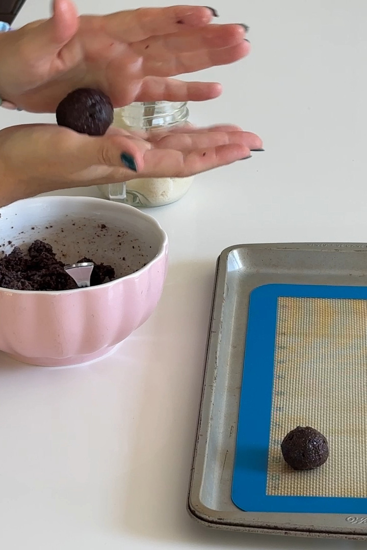 making vegan planets for the galaxy cake.