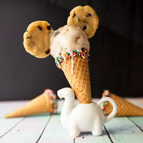 Vegan Chocolate Chip Cookie Dough Ice Cream