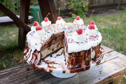 vegan banana split ice cream cake