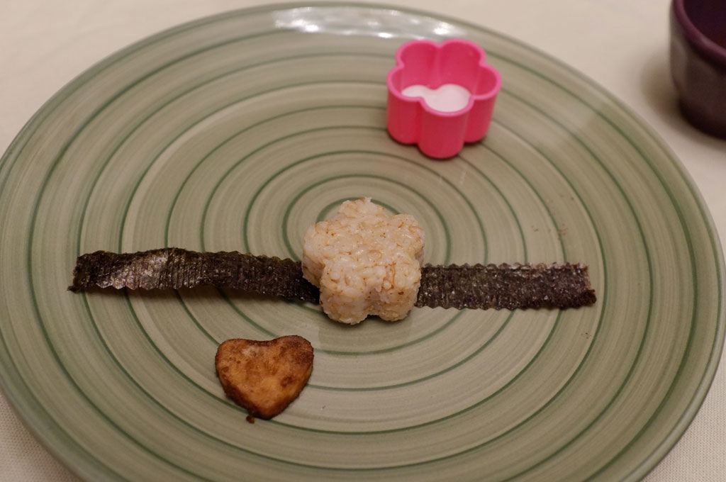 cute shaped rice for musubi