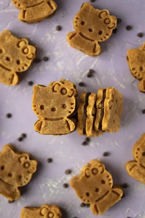 chocolate peanut butter hello kitty sandwich cookies