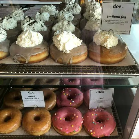 the pastry case at the vegan shop called Doe Donuts in Portland.